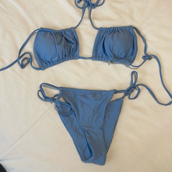 Princess Polly blue bathing suit - Picture 2 of 5